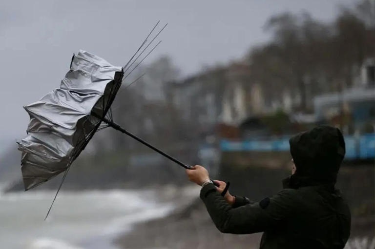 Çankırı için Meteoroloji'den gece yarısından itibaren 16 saat süresince 'kuvvetli fırtına' uyarısı