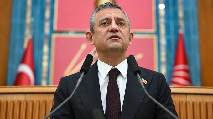 Özgür Özel: Emekli kelimesini unuttu! Ağzına almıyor