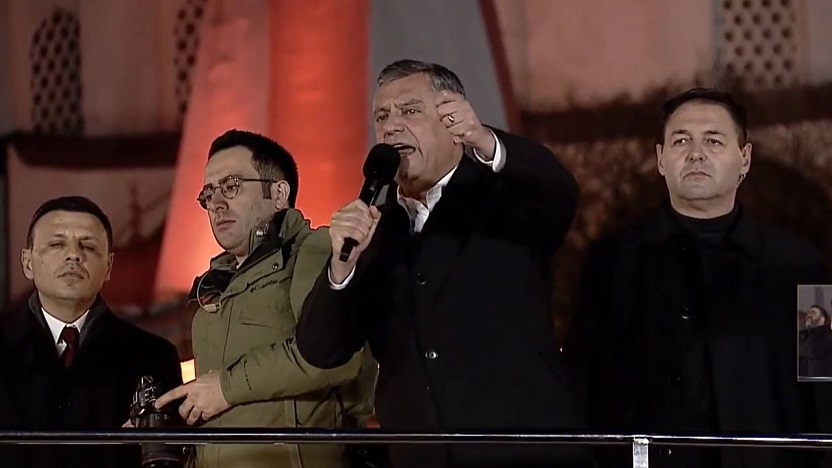 Özgür Özel'den Erdoğan'a '29 Mart' teklifi: 'Sen yenersen siyaseti bırakıyorum!'