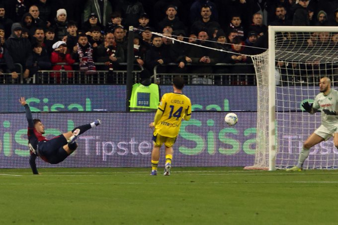 Semih Kılıçsoy’dan şahane gol: Galatasaraylı Victor Nelsson sadece izledi