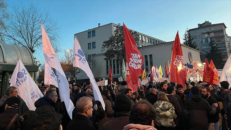 Ankara'da '6 Şubat' yürüyüşüne polis müdahalesi