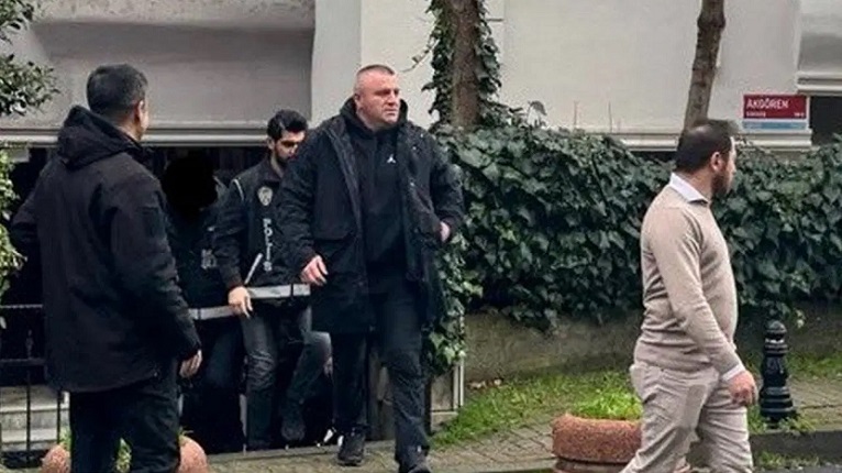 Ekrem İmamoğlu'nun koruması Bektaş Kamburoğlu gözaltına alındı!