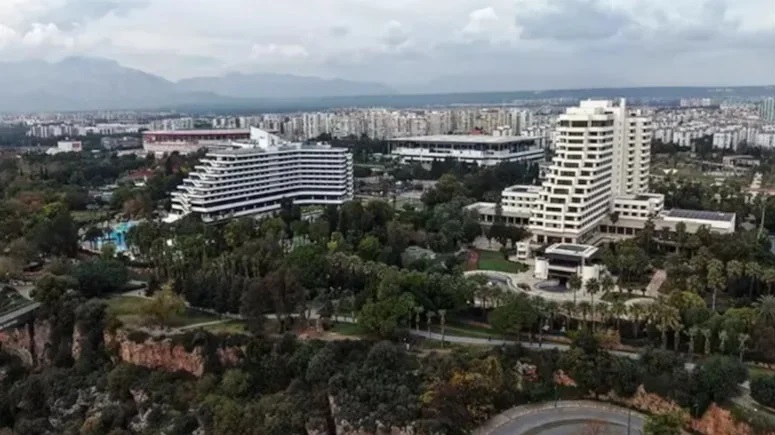 Antalya'da 5 yıldızlı 3 otelin tapularının iptali için dava açıldı