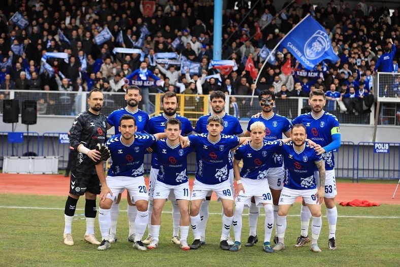 Çankırı FK futbolcuları, taraftardan 'özür' dileyecek!