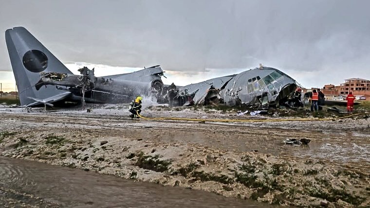Bolivya’da içi para dolu askeri uçak düştü: 15 ölü, 30 yaralı