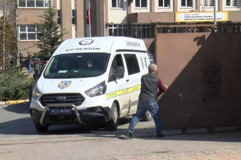 İstanbul'da lise öğrencisi öğretmenini öldürdü!