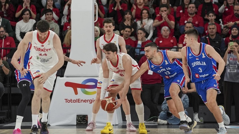 12 Dev Adam Sırbistan'ı bir kez daha yendi