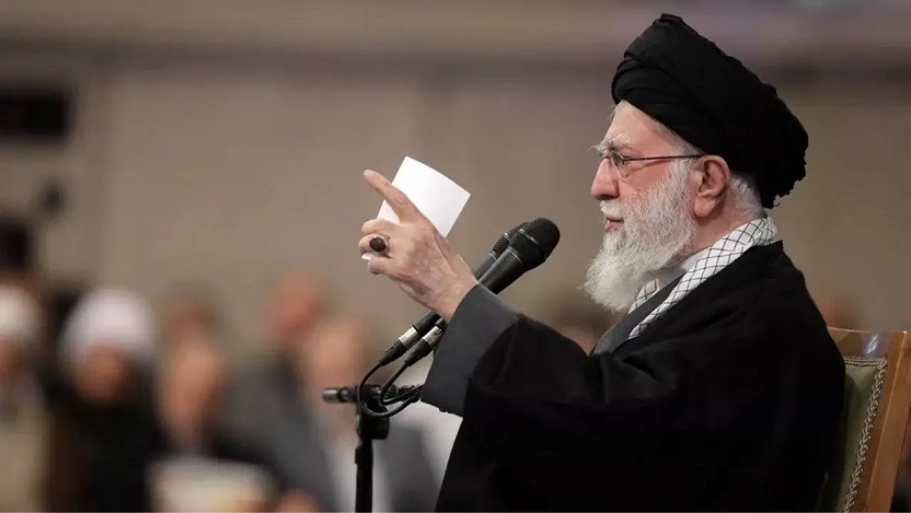İran yeni dini liderini seçti