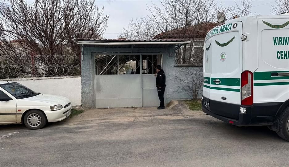 Kırıkkale'de iki kardeş babalarını öldürdü