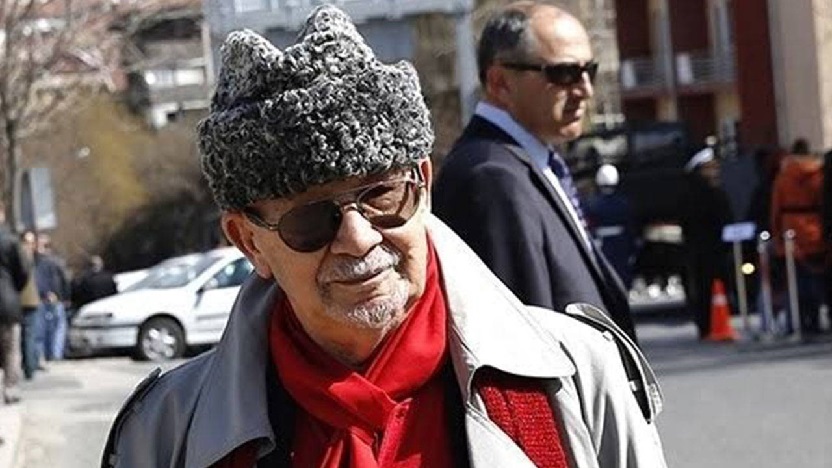 Prof. Dr. Yalçın Küçük hayatını kaybetti