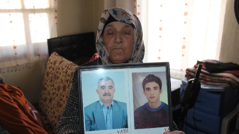 Aksaray'da evin kapısına 24 el ateş etti: Eski kayınpederi öldü