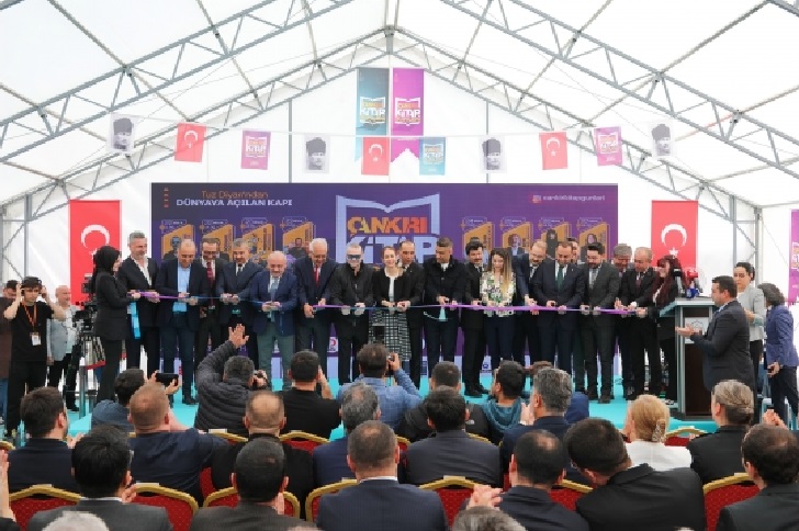 Çankırı'da 'kitabına uyduranlara', kitabın ortasından konuşmak!