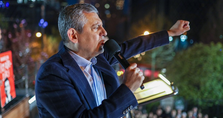 CHP'den Ataşehir'de miting! Özgür Özel'den sert çıkış