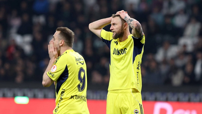 Spor yazarları Konyaspor - Fenerbahçe maçını değerlendirdi: 'Galatasaray derbisini kazanmaktan başka yol kalmadı'