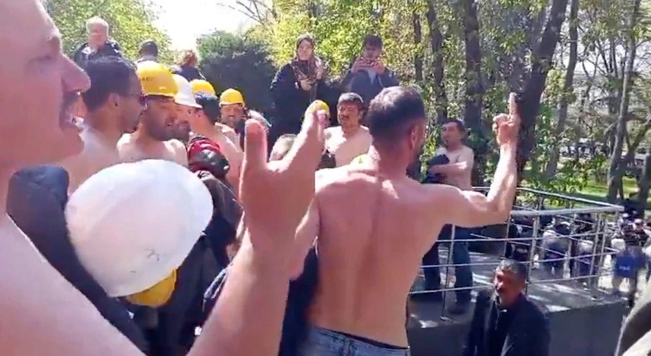 Bakanlığa yürüyeceklerdi: Madenciler polis ablukasına uyandı