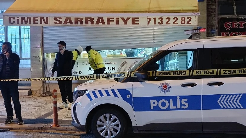 Denizli'de kuyumcu 150 kilogram emanet altınla yurt dışına kaçtı
