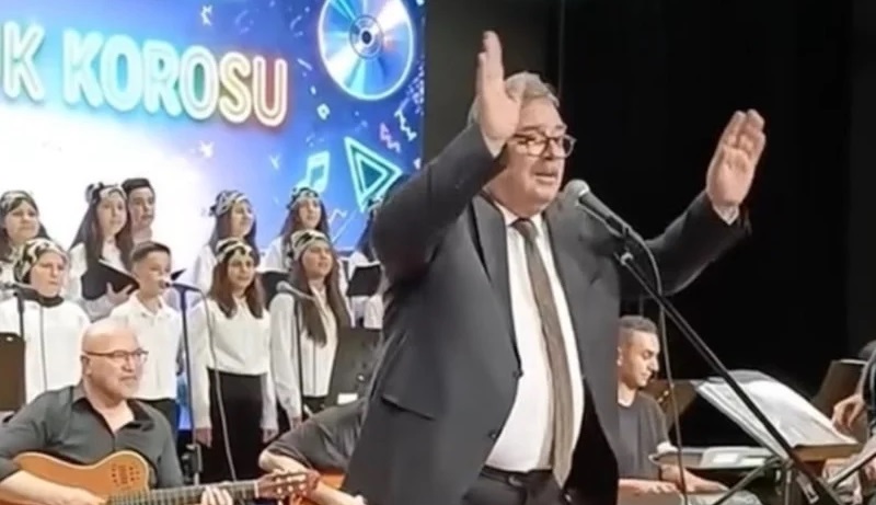 Zonguldak'ta okul müdürü sosyal medyaya damga vurdu