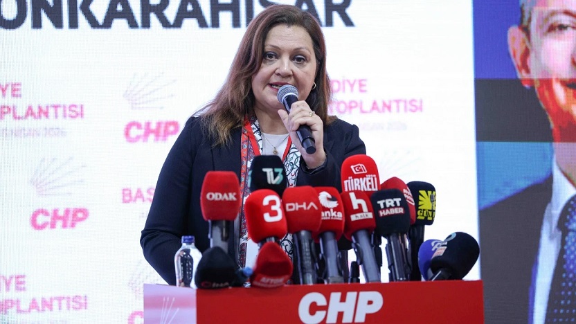 Türkiye'de siyasetin hali: AKP'ye demediğini bırakmayan Burcu Köksal, AKP'ye katıldı