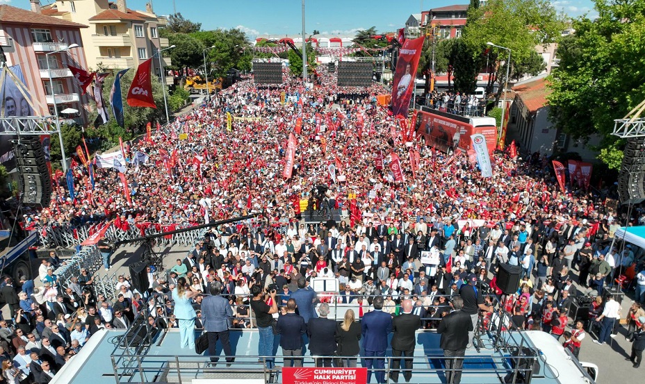 CHP lideri Özgür Özel: 'Yine hep birlikte başaracağız'