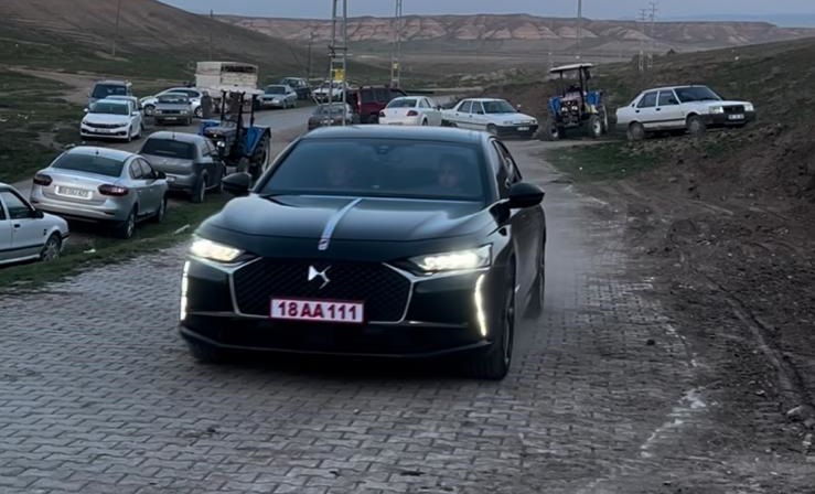 Çankırı'da Köylere Hizmet Götürme Birliği bütçesinden kaymakama DS9 spor hizmet aracı!