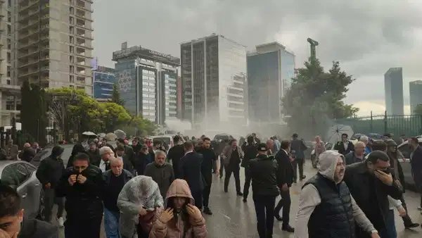 CHP il başkanlarına polis müdahalesi