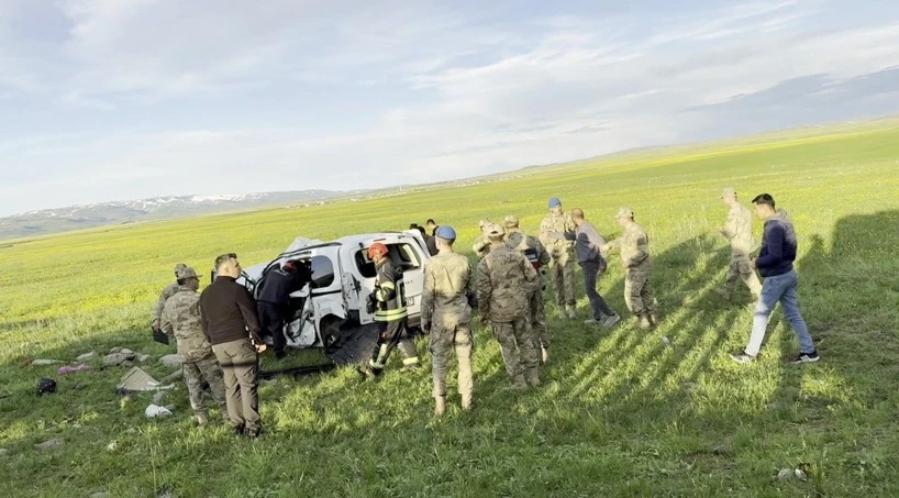 Erzurum'da feci kaza: 3 can kaybı, 4 yaralı