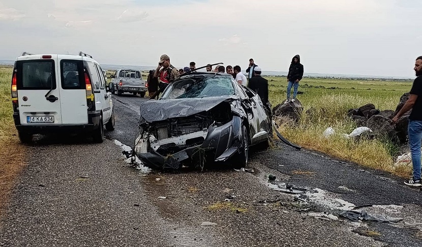 Diyarbakır'da nişan dönüşü facia: Üç ölü, bir yaralı