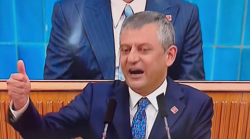 TBMM'de tarihi grup toplantısı: Kürsüye Özgür Özel çıktı ve 'Ben burada lazımdım'