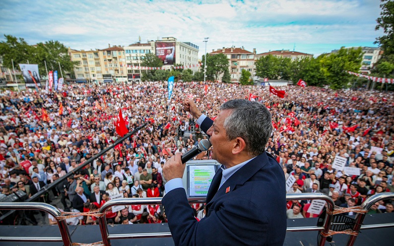 Özgür Özel, Kırklareli Lüleburgaz Halk Buluşması'nda konuştu