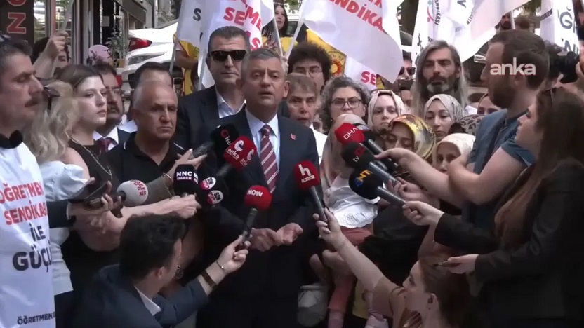 Özgür Özel'den açlık grevindeki öğretmenlere destek ziyareti