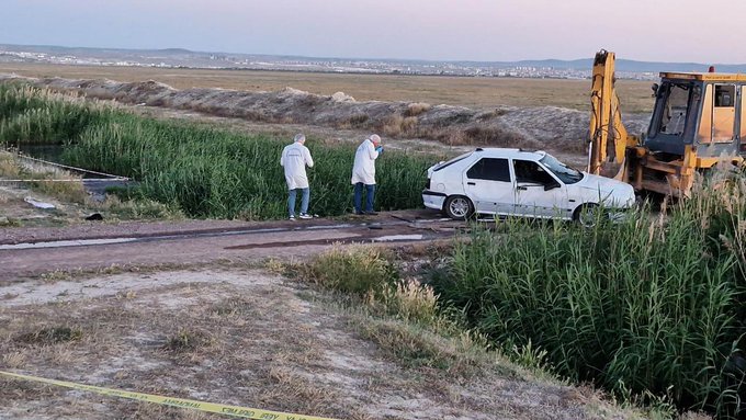 Karaman'da otomobil kanala düştü: Üç kardeş öldü, 4 kişi yaralı