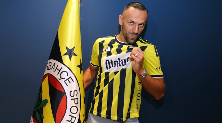 Fenerbahçe sezonun ilk transferine 3 yıllık imza attırdı!