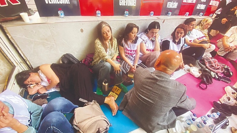 Ankara'da öğretmenler açlık grevini sonlandırdı
