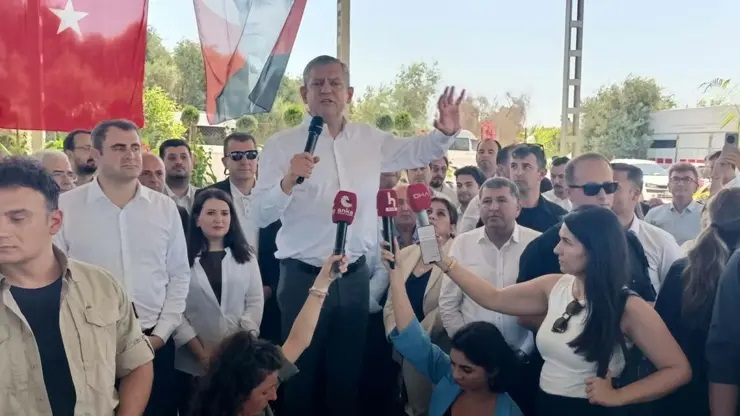 Özgür Özel İzmir’de sert çıktı, 'sloganı' duyurdu