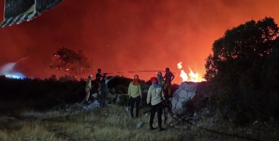 Muğla alev alev: Oteller boşaltıldı, vatandaşlar tahliye ediliyor