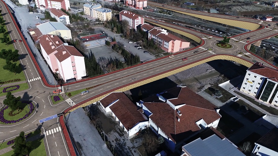 Çankırı'da 'Valilik Bölgesi Köprülü Kavşak Projesi'nin maliyeti tartışma yarattı!