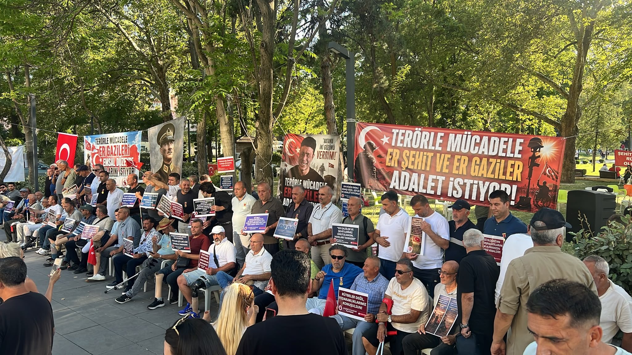 Er gaziler haykırdı: ‘Çocuk Esirgeme Kurumu’nda mı gazi olduk?’