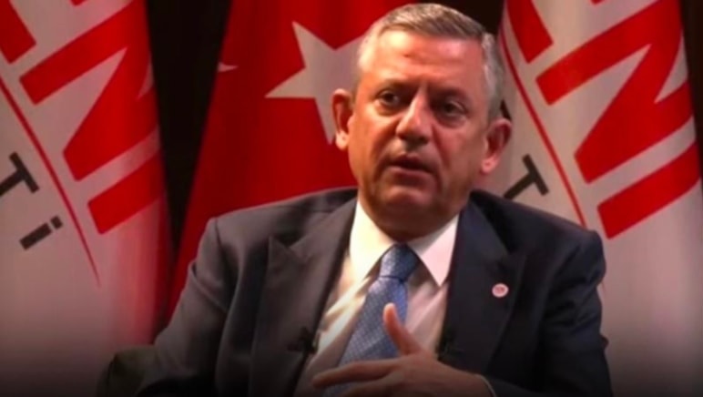 Özgür Özel canlı yayında: YENİ Parti'ye geçerseniz başınız derde girer