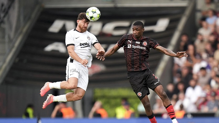Beşiktaş Danimarka'da turu kaptı: Midtjylland 0-2 Beşiktaş