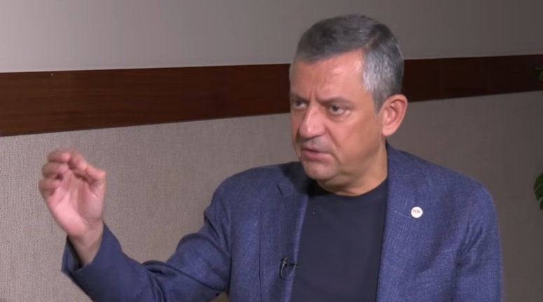 Cemil Tugay AKP'ye mi geçiyor? Özgür Özel'den çok konuşulacak sözler