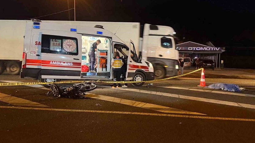Adana'da feci kaza: Motosiklet sürücüsü can verdi