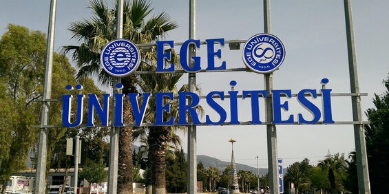 Ege Üniversitesi'nde 'Anayasa' askıya alındı!