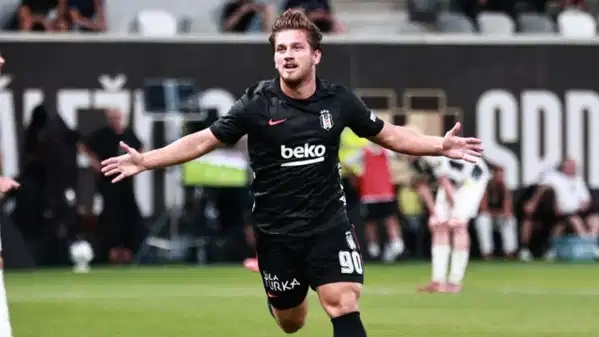 Beşiktaş deplasmanda avantajı kaptı: Hradec Kralove 0-1 Beşiktaş