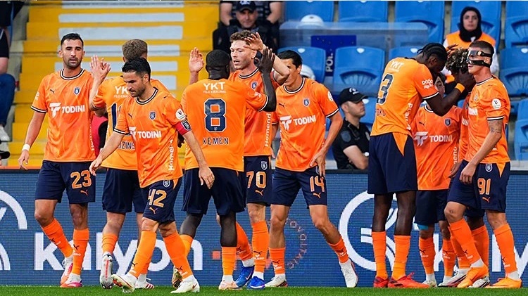 Başakşehir 2-0 Kocaelispor