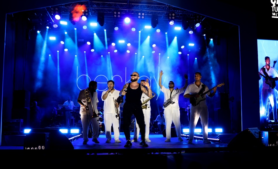 TUZFEST'26 Hande Ünsal ve Berkay konserleri ile son buldu