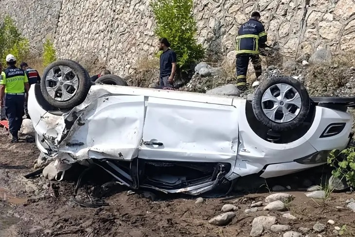 Adana'da dereye uçan otomobildeki 2 kadın öldü