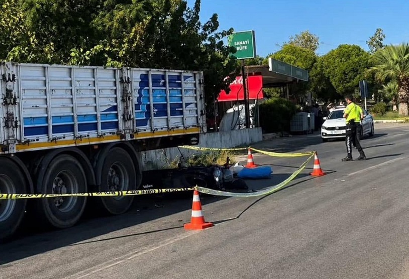 İzmir'de feci kaza: Motosiklet sürücüsü hayatını kaybetti