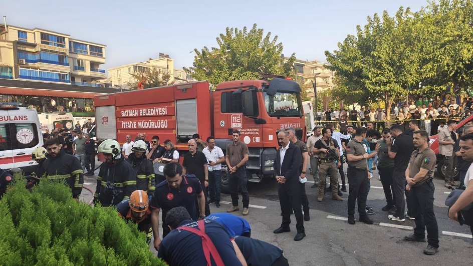 Batman'da yangın çıkan spor salonunda can pazarı: 2 ölü, 1'i ağır 9 yaralı