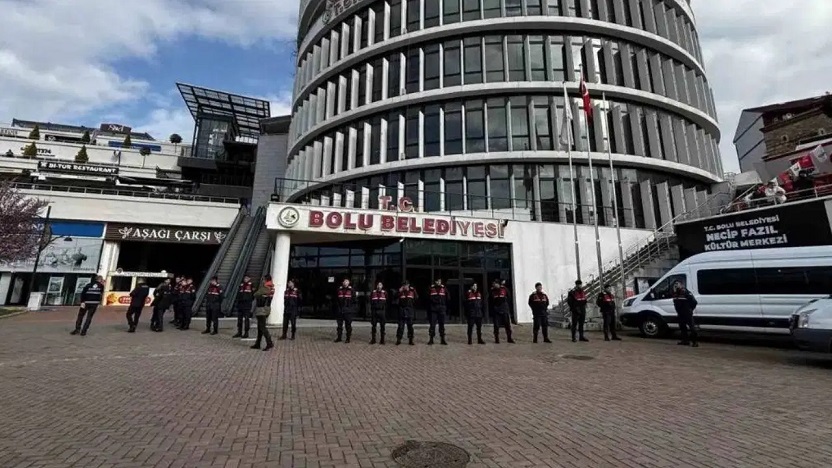 Bolu Belediyesi'ne 'hayalet araç' operasyonu: 22 gözaltı kararı!