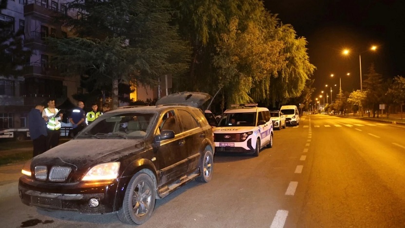 Nevşehir’de gece yarısı dehşeti! Plakasız araçtan cinayet şüphelileri çıktı